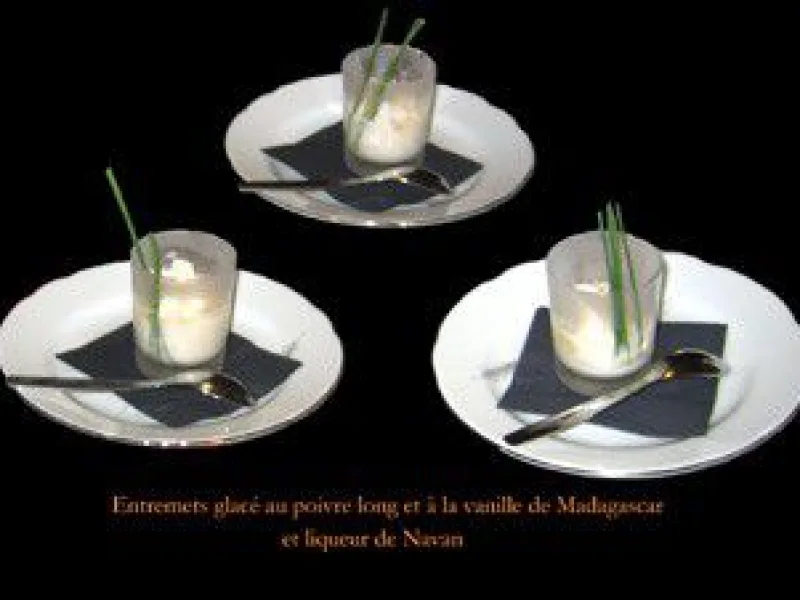 Recette Entremets glacé au poivre long et à la vanille - Chef Patrick Asfaux