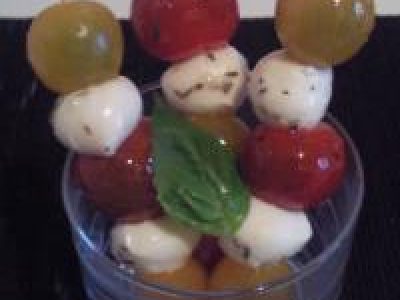 Recette Brochettes de tomate cerises et mozzarella
