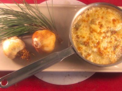 Recette Côtes de blettes en crème de laguiole noix et lardons artisanaux