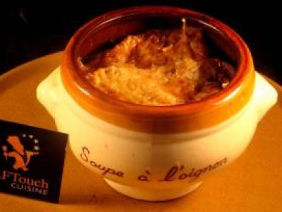 Recette Soupe gratinée a l'oignon et germes de soja