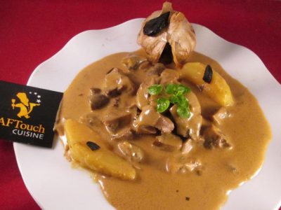 Recette Rognons de veau sautés en creme d'ail noir