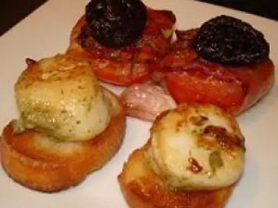 Recette Noix de St Jacques aux tomates lardées