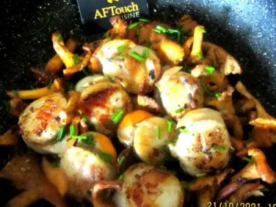 Recette Poêlée de coquilles st Jacques aux girolles