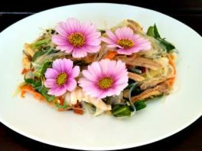 Recette Salade de poulet mentholée et soja du chef  moncheang chea