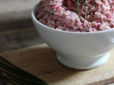 Recette Tartinade toute rose au radis, échalote, chèvre et ciboulette