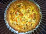 Tarte aux saint-jacques sole et légumes, dorée et feuilletée