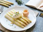 Photo recette Asperges blanches du Val de Loire, mousseline au chèvre frais de Sainte-Maure