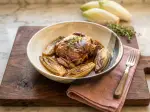 Échine de porc confite aux endives, dorée et goûteuse