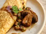 Omelette aux cèpes, savoureuse et dorée