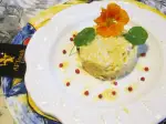 Rémoulade de radis noir et ciselures de capucines, conviviale et gourmande