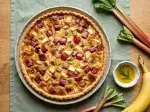Tarte gourmande rhubarbe, banane et pomme, facile à préparer