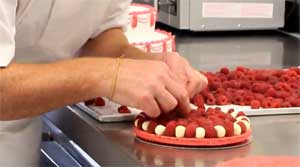 Arnaud Larher, maître pâtissier.