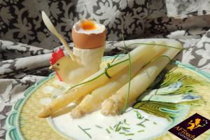Recette Asperges blanches du val de loire, mousseline au chèvre frais de sainte-maure - Chef Patrick Asfaux