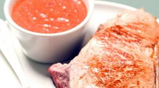 Côte de veau à la crème de poivron