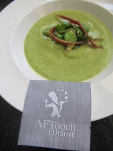 Creme de févettes, ail rose et citron confit